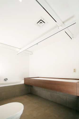 Handi-Move - Ceiling track rail , Ceiling track installations Handi-Move - Ceiling track rail , Ceiling track installations