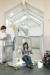 Mobile hoist 2600 (Victor) - Handi-Rehab Patient lift hoist