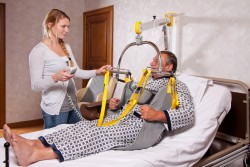 Wall lift ; Hygiene sling ; Standard spreader bar - Handi-Rehab Patient lift hoist