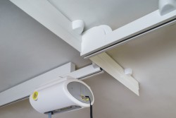 Ceiling track installations ; Traverse rail with connector - Handi-Rehab Patient lift hoist