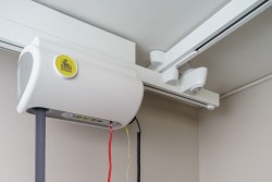 Ceiling track installations ; Traverse Rail - Handi-Rehab Patient lift hoist